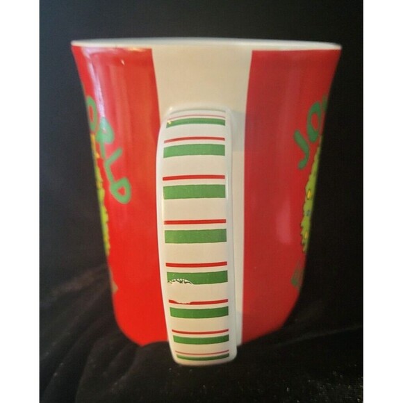 Joy to the World w/Woodstock, Snoopy Christmas Mug-2010 - Picture 2 of 6